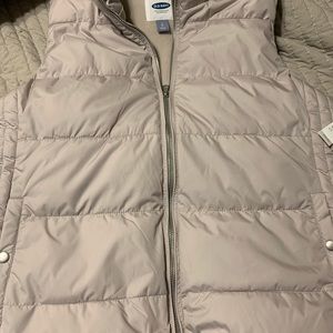 Old Navy Puffer Vest BNWT